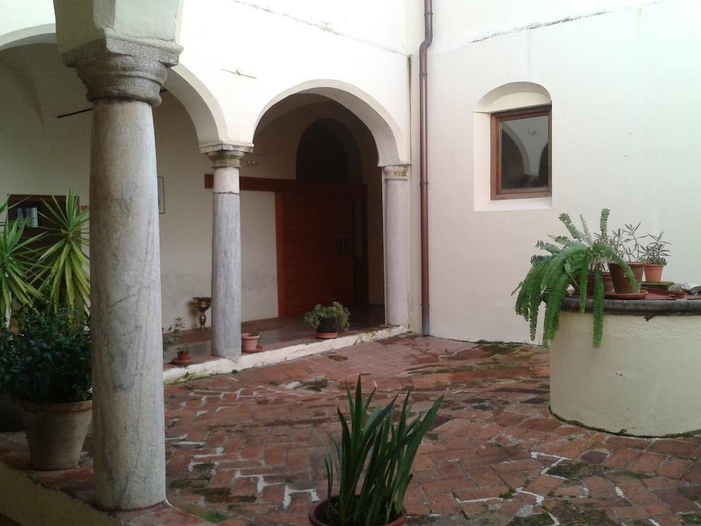 Albergue Convento De San Franciscoサフラ エクステリア 写真